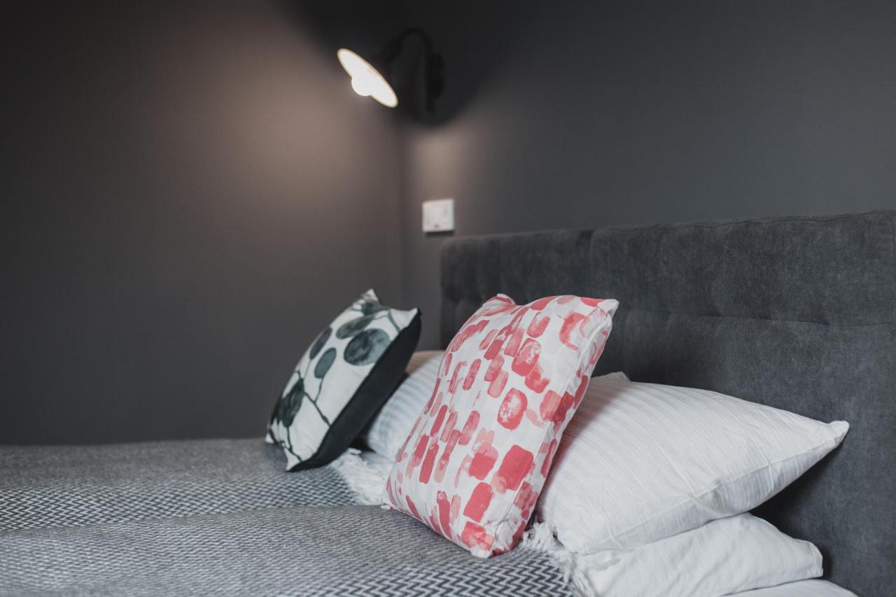 Kostjukowski Mudroho 12 V Apartment