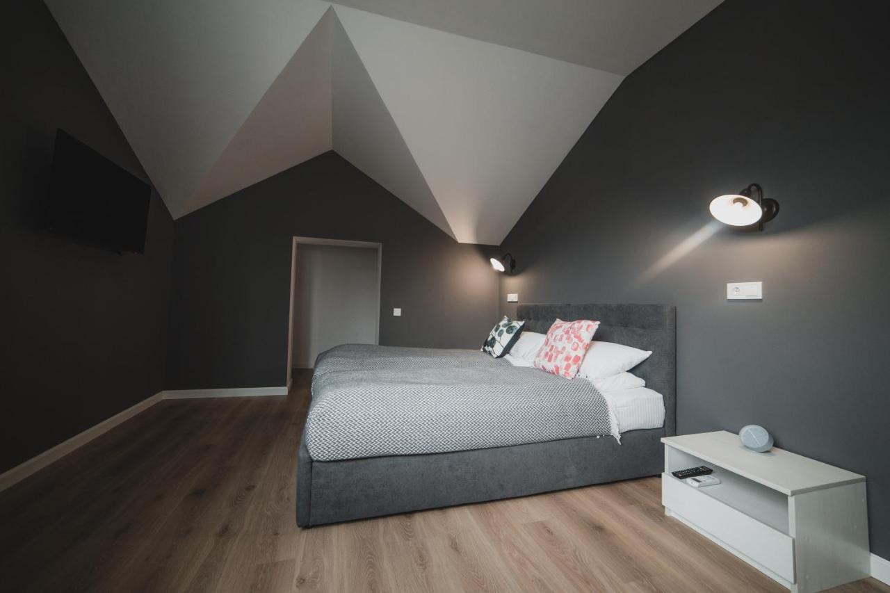 Apartment Kostjukowski Mudroho 12 V Lviv