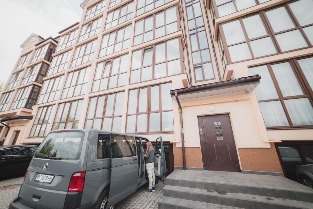 Apartment Kostjukowski Mudroho 12 V
